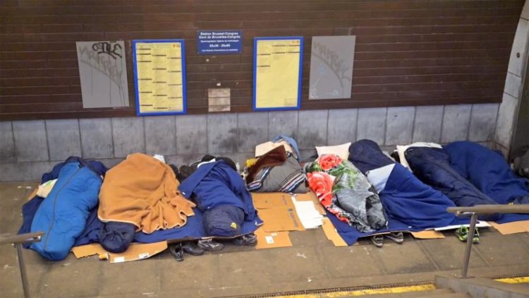 İngiltere’de evsizlik krizi keskin şekilde arttı: Yerel yönetimler mücadele edemiyor