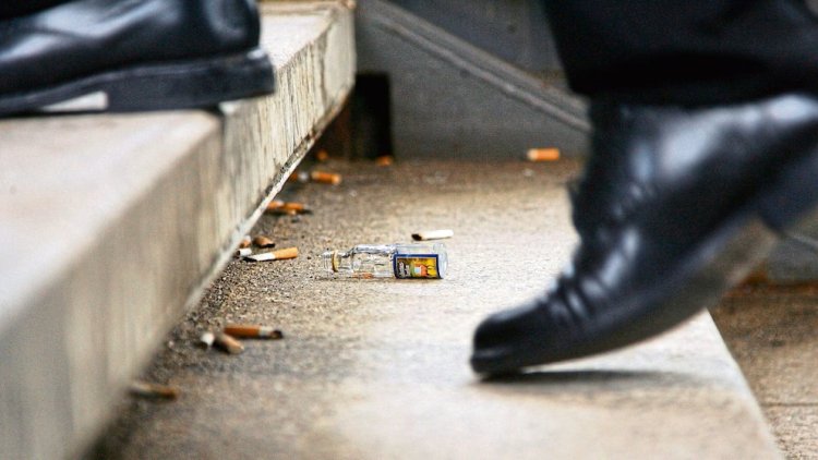 Berlin’de yere sigara izmariti atanlara 3 bin euro ceza verilecek