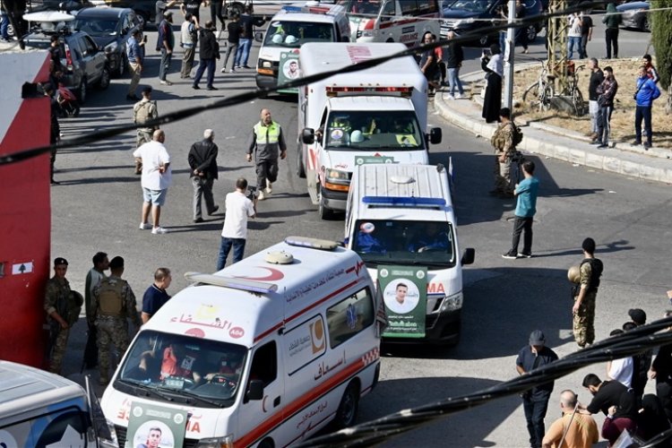 Katil İsrail, Lübnan’da oynayan Filistinli çocukları hayalleriyle birlikte hayattan kopardı