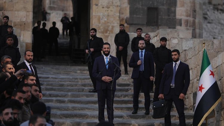 Ahmed Şara: Halep'le birlikte tüm Suriye yeniden doğdu