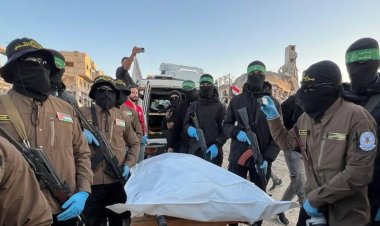 Gazze'deki direniş, bir İsrailli esirin cesedini teslim etti