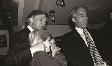 ABD'de, Epstein'in albümünden Başkan Trump'ın da yer aldığı 19 yeni fotoğraf paylaşıldı