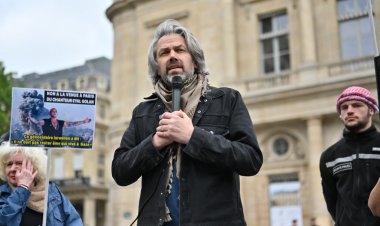 Gazze yanarken Noel olmaz: LFI’li Caron’dan işgal ve katliama karşı haykırış