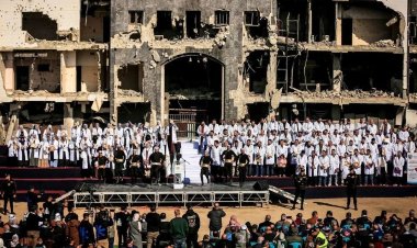 Gazze’de yıkımın ortasında umut: Şifa Hastanesi’nde 168 doktor mezun oldu