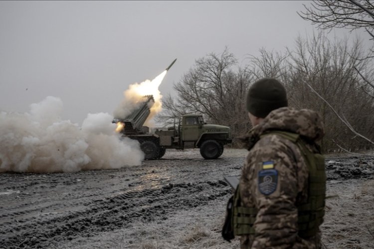 Hollanda'dan Ukrayna'ya 700 milyon euro ek askeri yardım