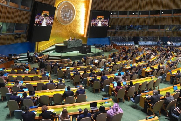 BM, Filistin halkının kendi kaderini tayin etme hakkındaki kararı kabul etti