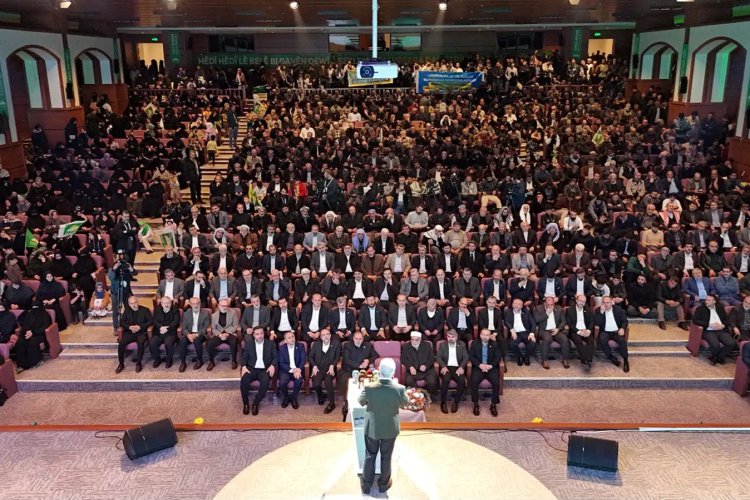 HÜDA PAR'ın 13'üncü kuruluş yıl dönümü Diyarbakır'da coşkuyla kutlandı