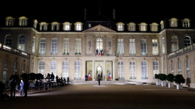 Paris'te bu kez Elysee Sarayı soyuldu: Gümüşçübaşı binlerce euroluk takımlarla yakalandı