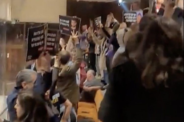 Siyonist İsrail Meclisi, 7 Ekim'in araştırılması oylamasında karıştı