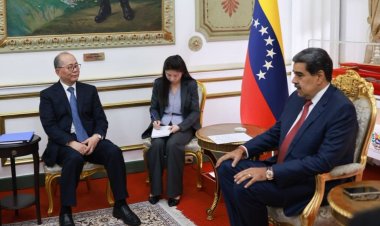Venezuela Devlet Başkanı Maduro, son görüşmesini Çin heyeti ile yaptı