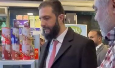 Suriye Cumhurbaşkanı Şara, suikast iddialarının ardından Şam'da market alışverişi yaptı