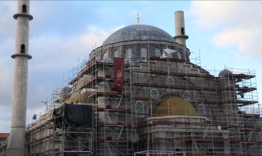 Strazburg’da İslamofobiye karşı dayanışma: Eyüp Sultan Camisi’ne 50 bin avro bağış