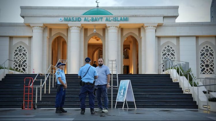 Avustralya’da Müslümanlar artan İslamofobi nedeniyle camilerde uyuyor
