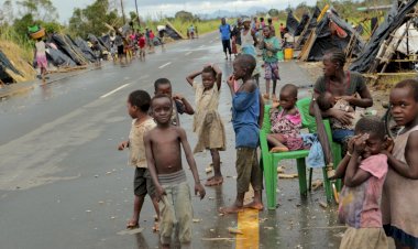 Afrika'nın güneyinde fırtına yüzbinlerce çocuğu öksüz bıraktı
