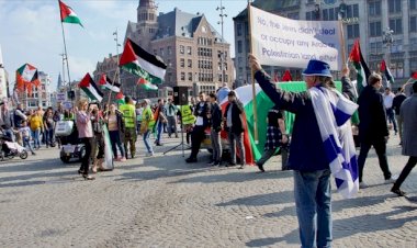Amsterdam ve Londra'da Filistin yanlısı gösterilere sabote girişimi
