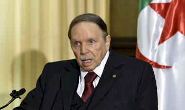 Ordunun istifa çağrısı yaptığı Buteflika yeni hükümeti açıkladı