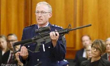 Yeni Zelanda'da yeni silah yasası meclisten geçti