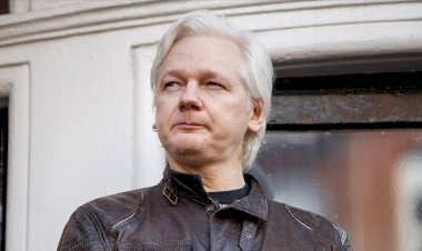Wikileaks'in kurucusu Assange gözaltına alındı