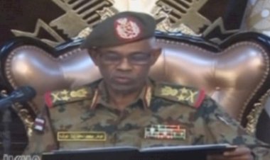Sudan'da ordu darbeyle yönetime el koydu