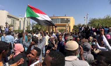 Sudan'da sokağa çıkma yasağı kaldırıldı