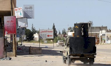 Libya'da Hafter'e bağlı uçaklar bir okulu hedef aldı