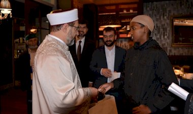 Erbaş terör saldırısının mağdurlarıyla görüştü