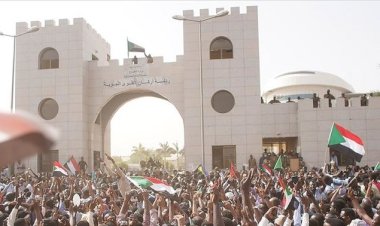 Suudi Arabistan ve BAE ortak heyeti Sudan'da
