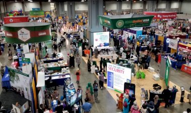 Binlerce Müslüman Washington'da bir araya geldi