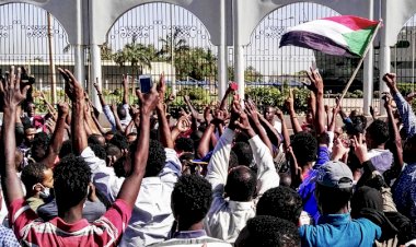 'Darbeci rejimi destekleyen devletler Sudan halkının düşmanıdır'