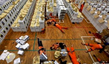 Endonezya’da Ölen sandık görevlisi 272 oldu!