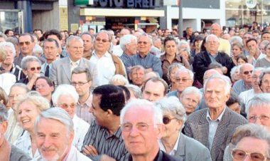 Nüfus artışı düşüyor ve dünya yaşlanıyor