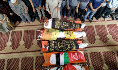 Gazze halkı şehitlerini son yolculuklarına uğurladı