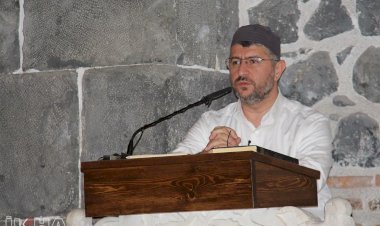 'Ümmet Hazreti Ebubekir dönemindeki sıkıntıları yaşıyor'