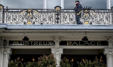 Bilderberg katılımcılarını görüntülemek isteyen gazetecilere gözaltı