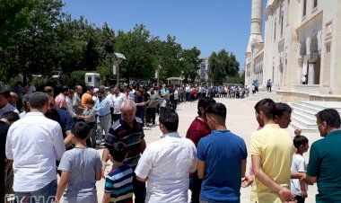 Peygamber Sevdalıları Adana Merkez Camii’nde bayramlaştı