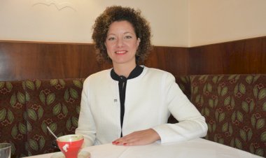 Avusturya'da başörtüsü yasağına karşı çıkan vekile ölüm tehdidi