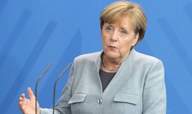 Merkel: Aşırı sağcı suçlar aydınlatılmazsa güvenilirliğimizi kaybederiz