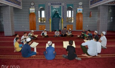 Yaz Kur'an kursları eğitimi tüm güzelliğiyle devam ediyor
