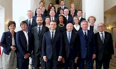 Macron 2 yılda 15 bakan kaybetti