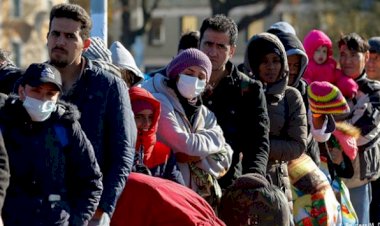 Almanya'da mültecilere yönelik şiddet sürüyor