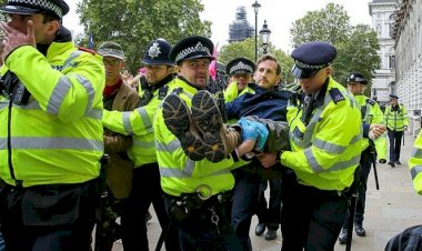 Londra’da ‘Yok Oluş İsyanı’: 276 kişi gözaltına alındı