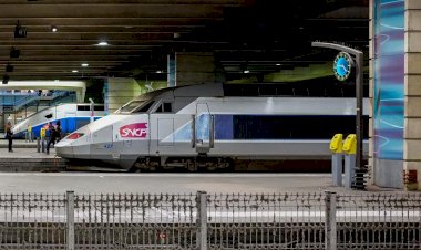 Fransa’da grevlerin maliyeti 1 milyar euroyu geçti