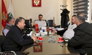 Avrupa Yetim Eli'den Plav Belediye Başkanı Bayraktareviç'e ziyaret