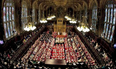 İngiliz hükümeti 'Lordları' Londra dışına taşıyacak