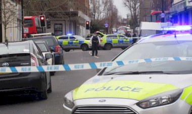 Londra'da bıçaklı saldırı yerinden görüntüler