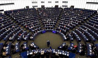 AB'den 'İdlib'de 1 milyondan fazla kişi yerinden oldu' açıklaması