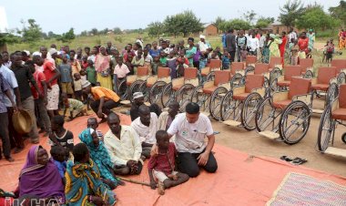 Avrupa Yetim Eli Uganda'da engellileri sevindirdi